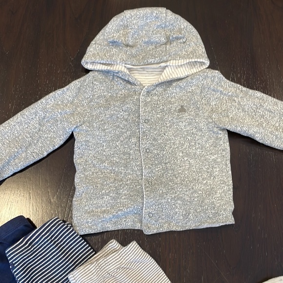 Gap 18-24 Lot - Picture 3 of 4